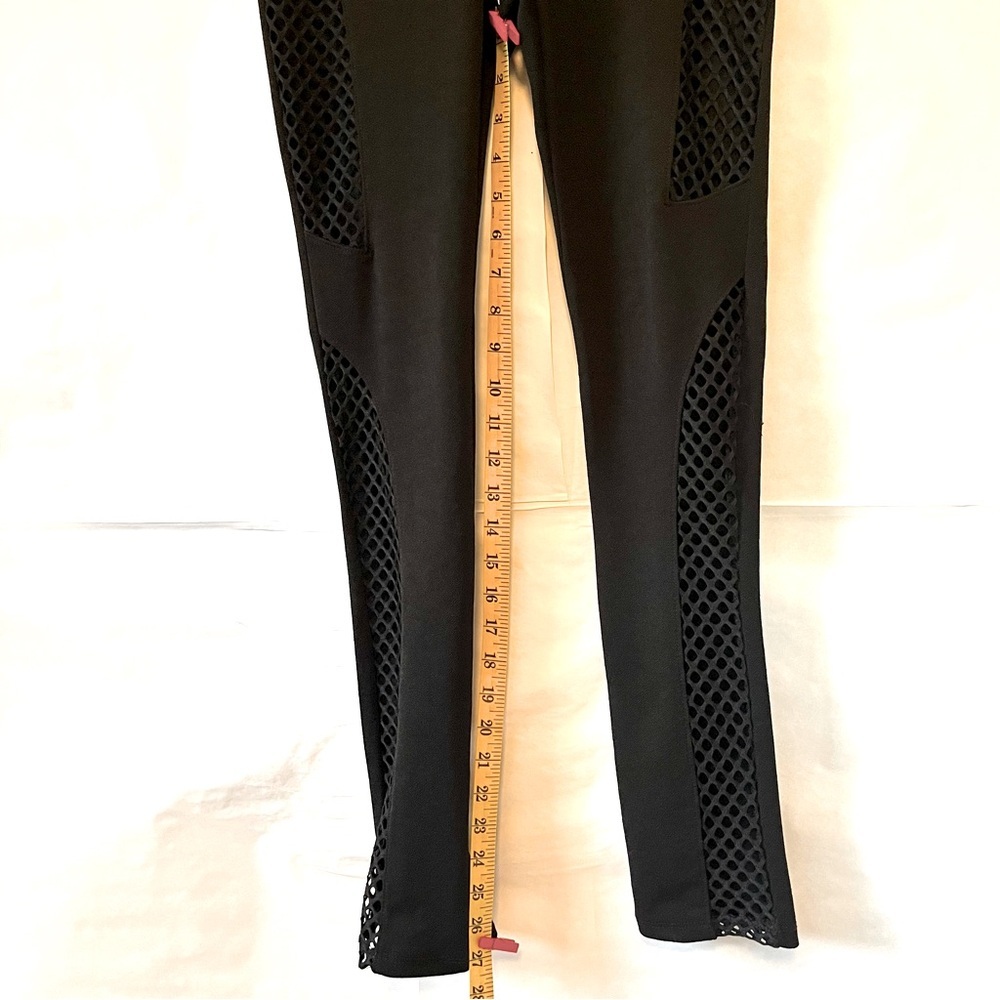 FASHION NOVA Women’s Leggings with Peekaboo Cut Outs Thighs and Legs - Picture 11 of 11